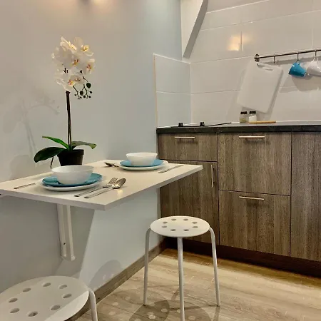 Mon Petit Nid D'amour Au Coeur Historique De דירה Fréjus